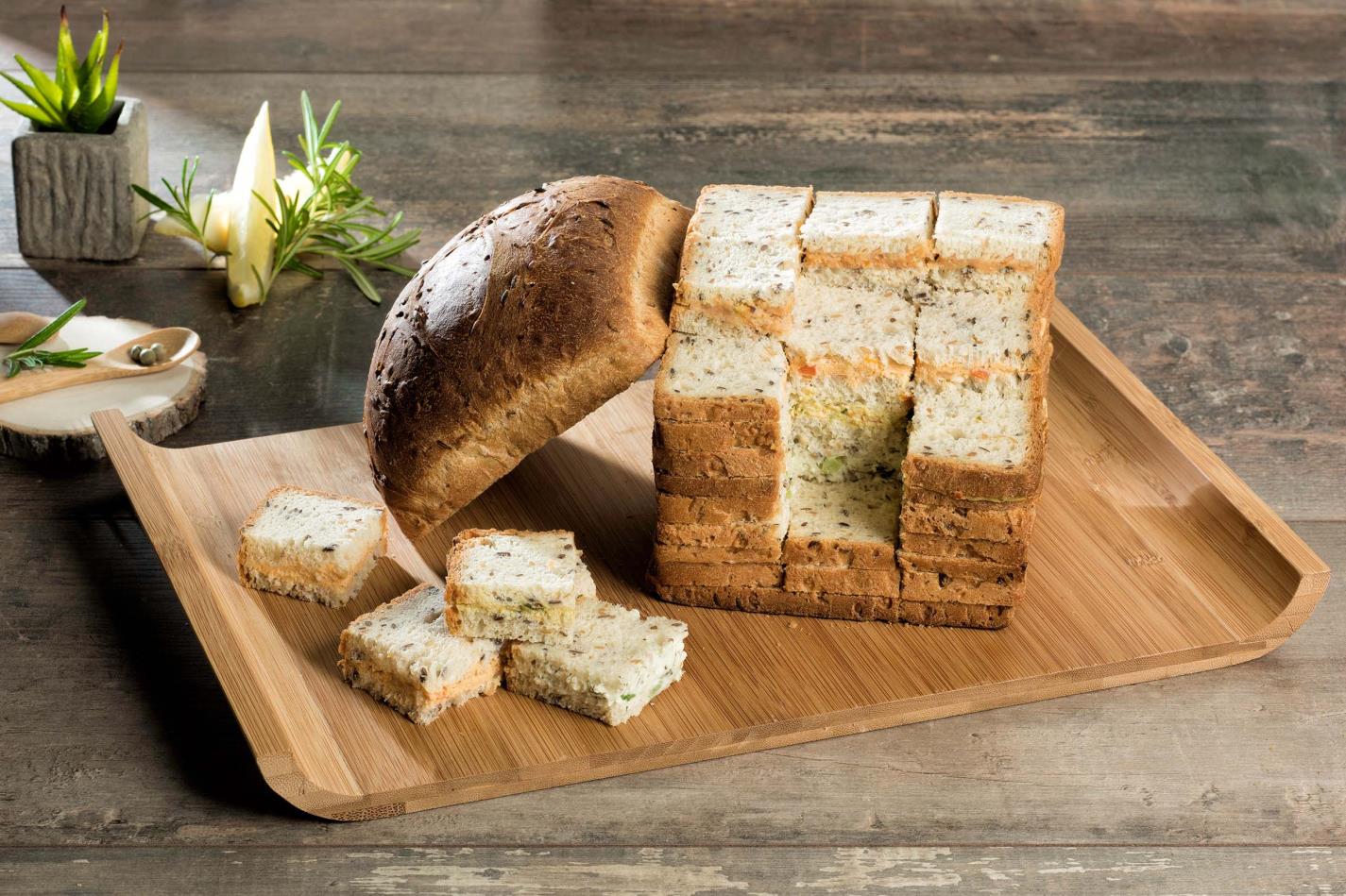 Pain surprise cube moelleux au graines 45 sandwiches
